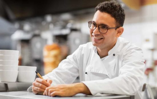 Film Lead Chef in his kitchen